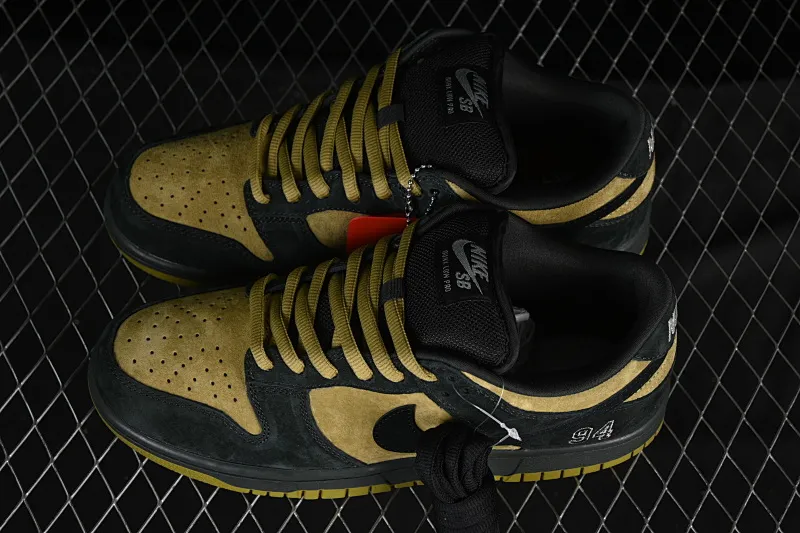 All categories Nk SB Dunk Series Nk SB Dunk Low low-top sneakers C version Supreme x Nike Dunk SB Dunk Low joint brown and yellow low-top casual skateboard shoes HQ8487-300